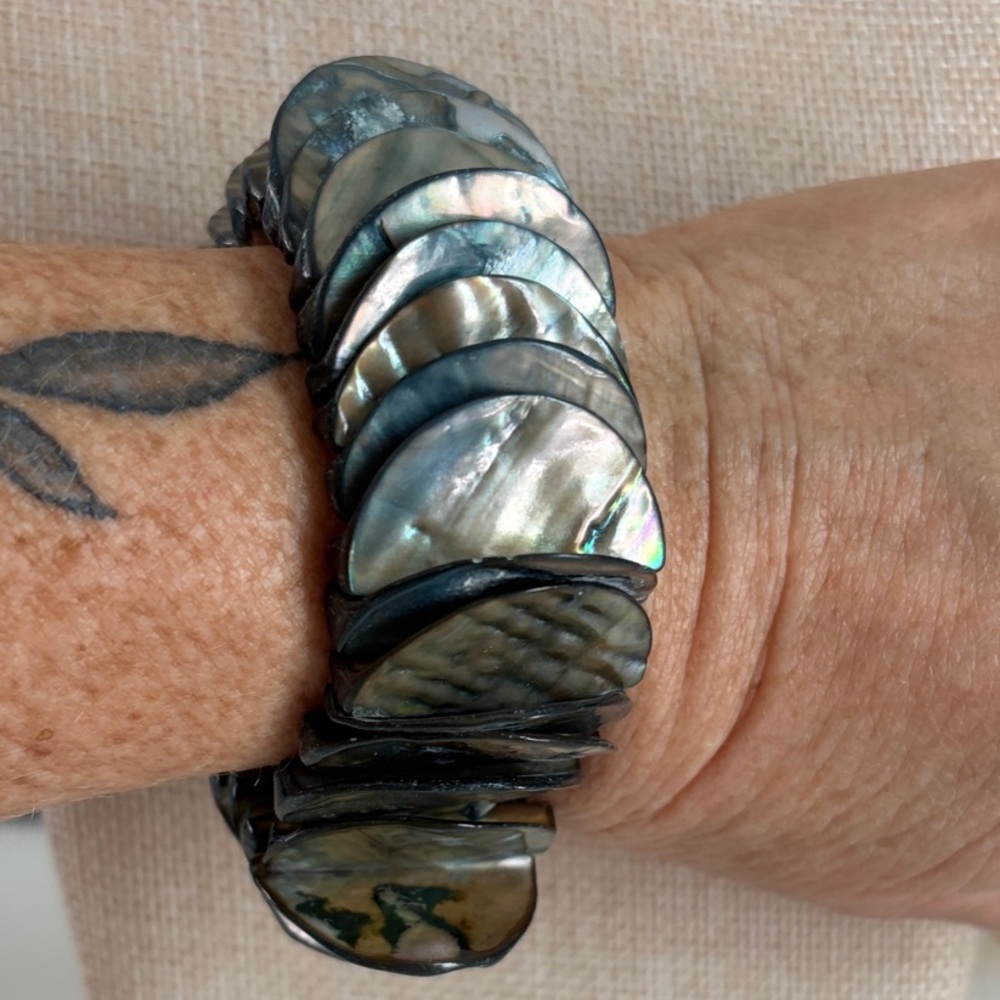 Abalone Shell Stretch Bracelet